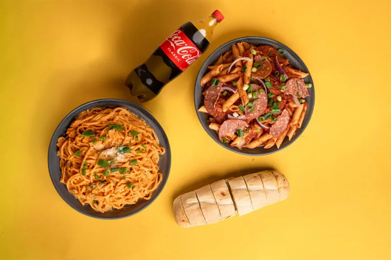 Deal 6 - 2 x Any Pastas, 1 x Garlic Bread, 1 x Soft Drinks -1.25L